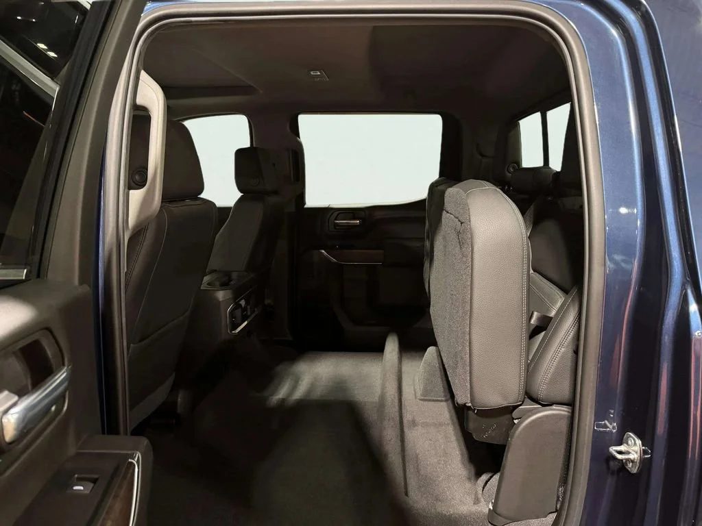 Used 2022 Pacific Blue Metallic GMC Denali image 27