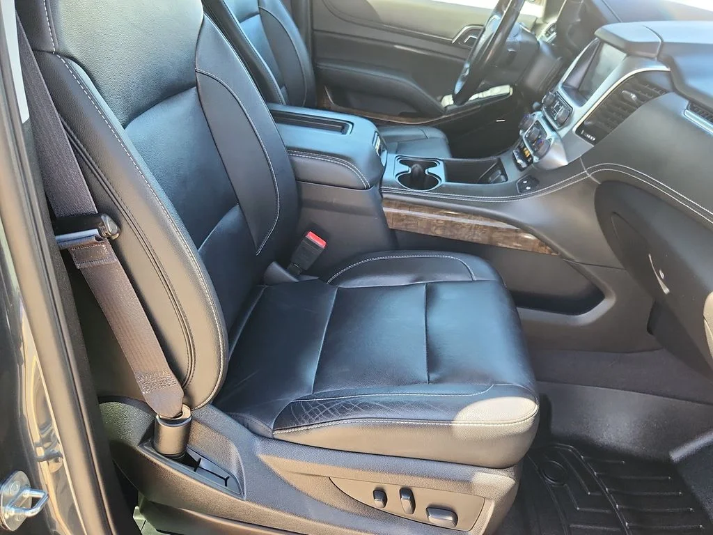 Used 2020 Gray Chevrolet LT image 19