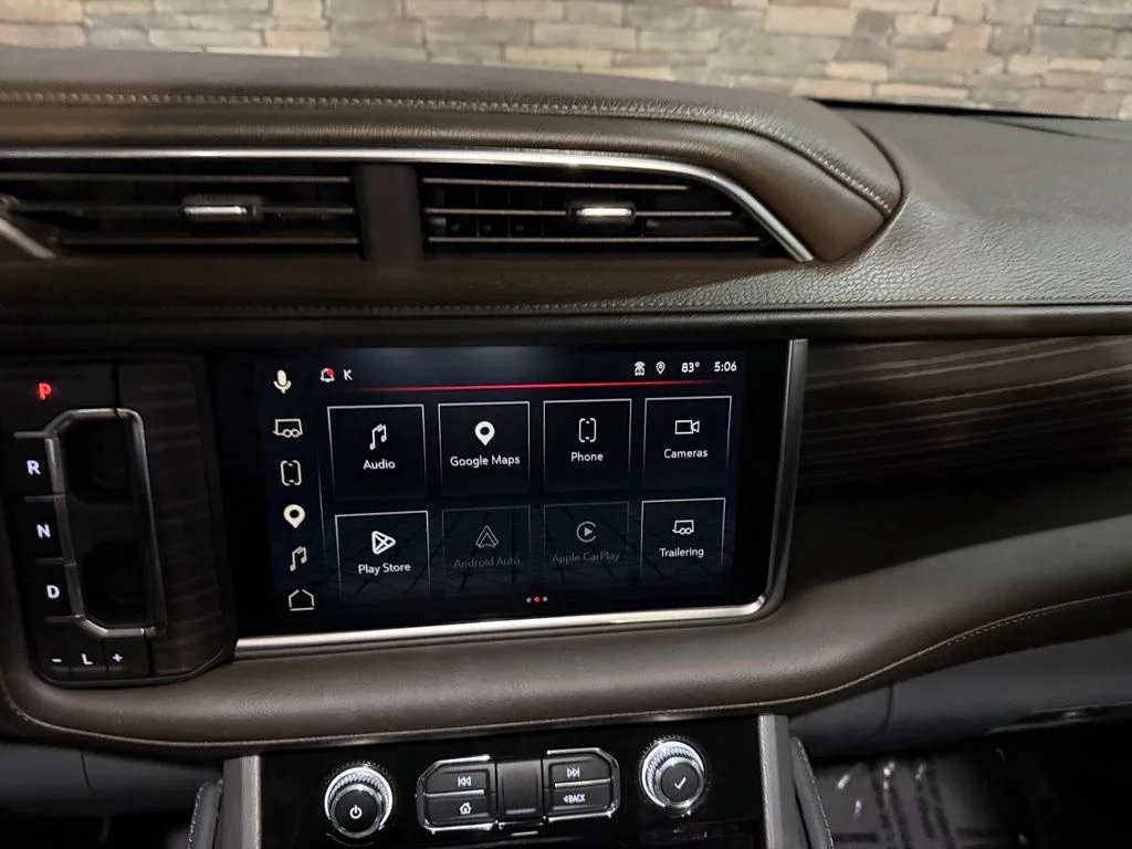 Used 2024 White Frost GMC Denali image 22