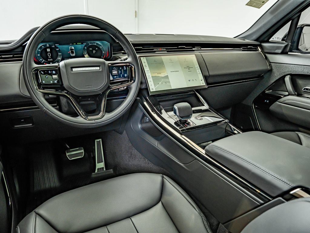 New 2026 Carpathian Grey Land Rover Dynamic SE image 30