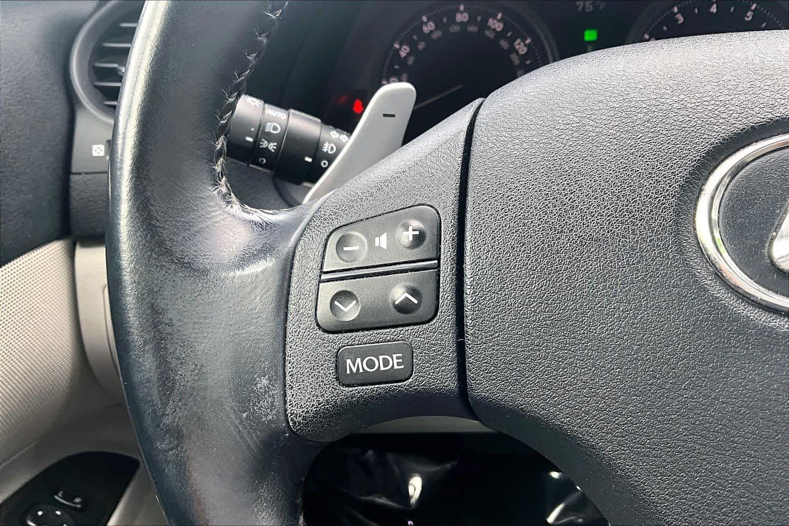 Used 2009 Smoky Granite Mica Lexus  image 23