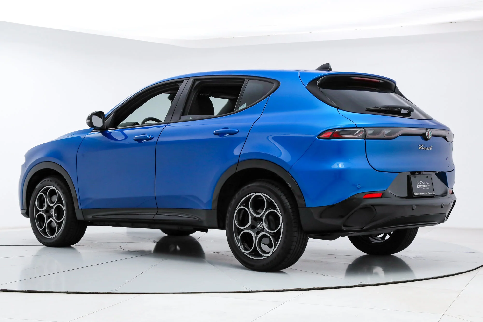 2025 Alfa Romeo Tonale Base - Photo 3