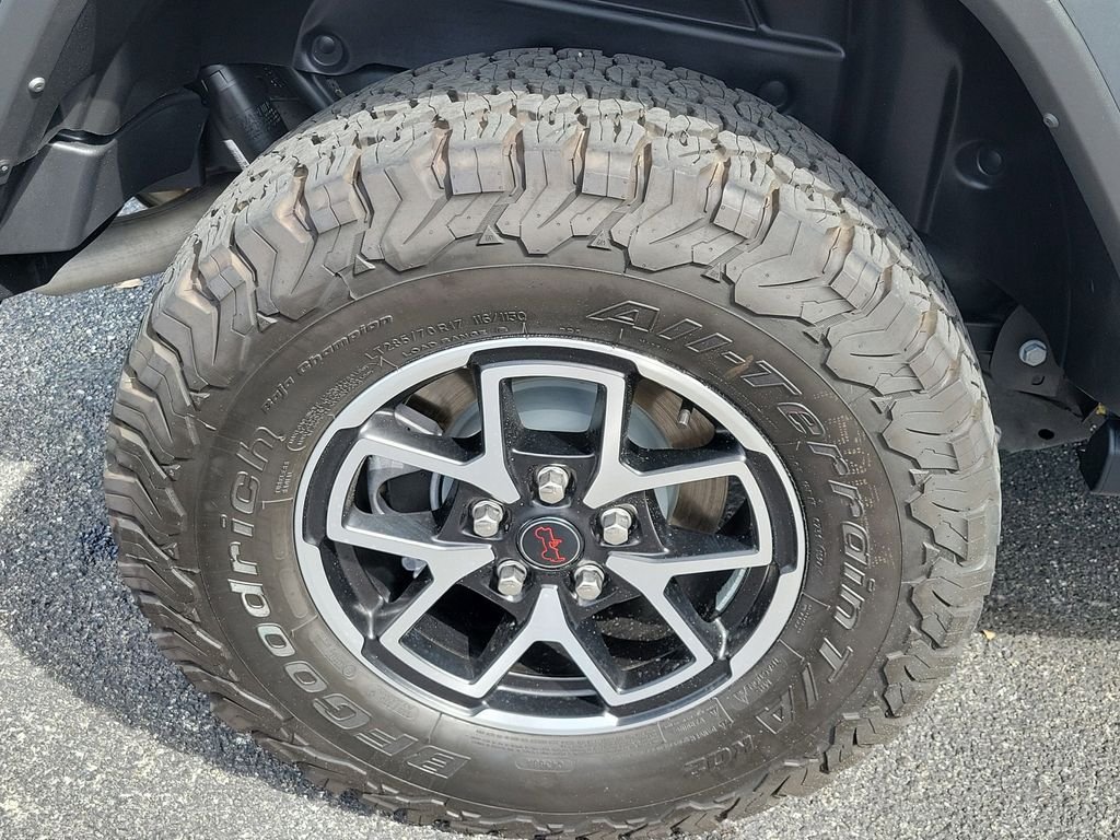 Used 2024 Gray Jeep Rubicon image 9