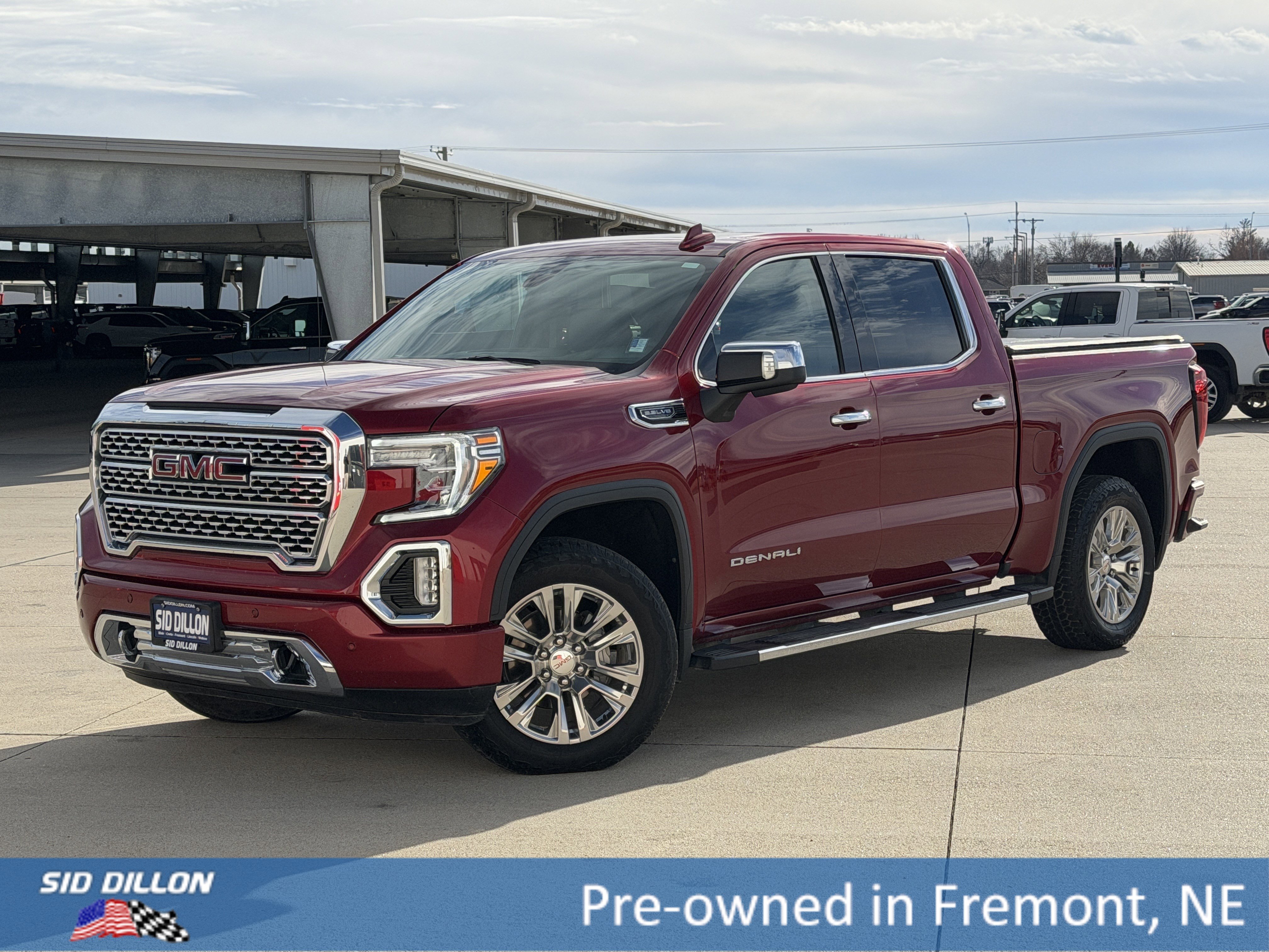 2022 GMC Sierra 4WD Crew Cab Short Box Denali's photo