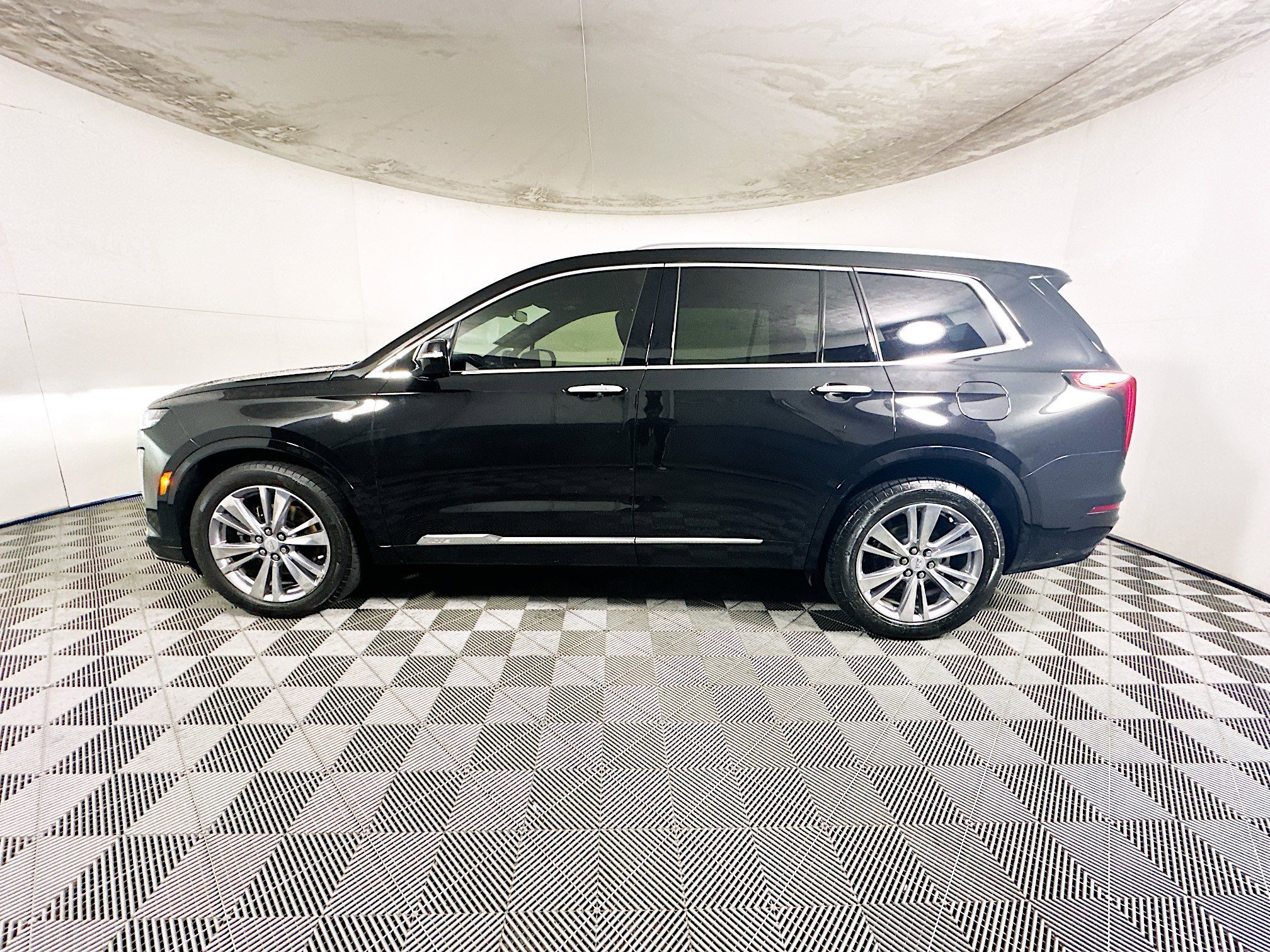 2024 Cadillac XT6 thumbnail 8