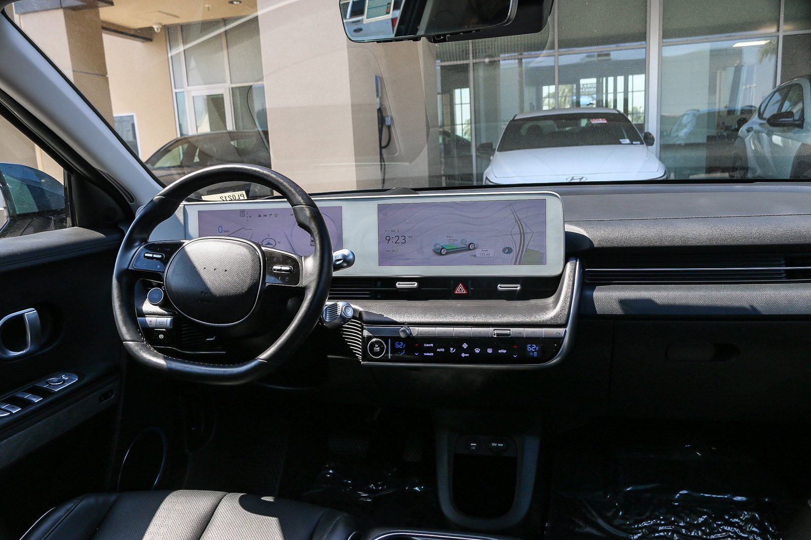 2024 Hyundai IONIQ 5 Limited - Photo 13