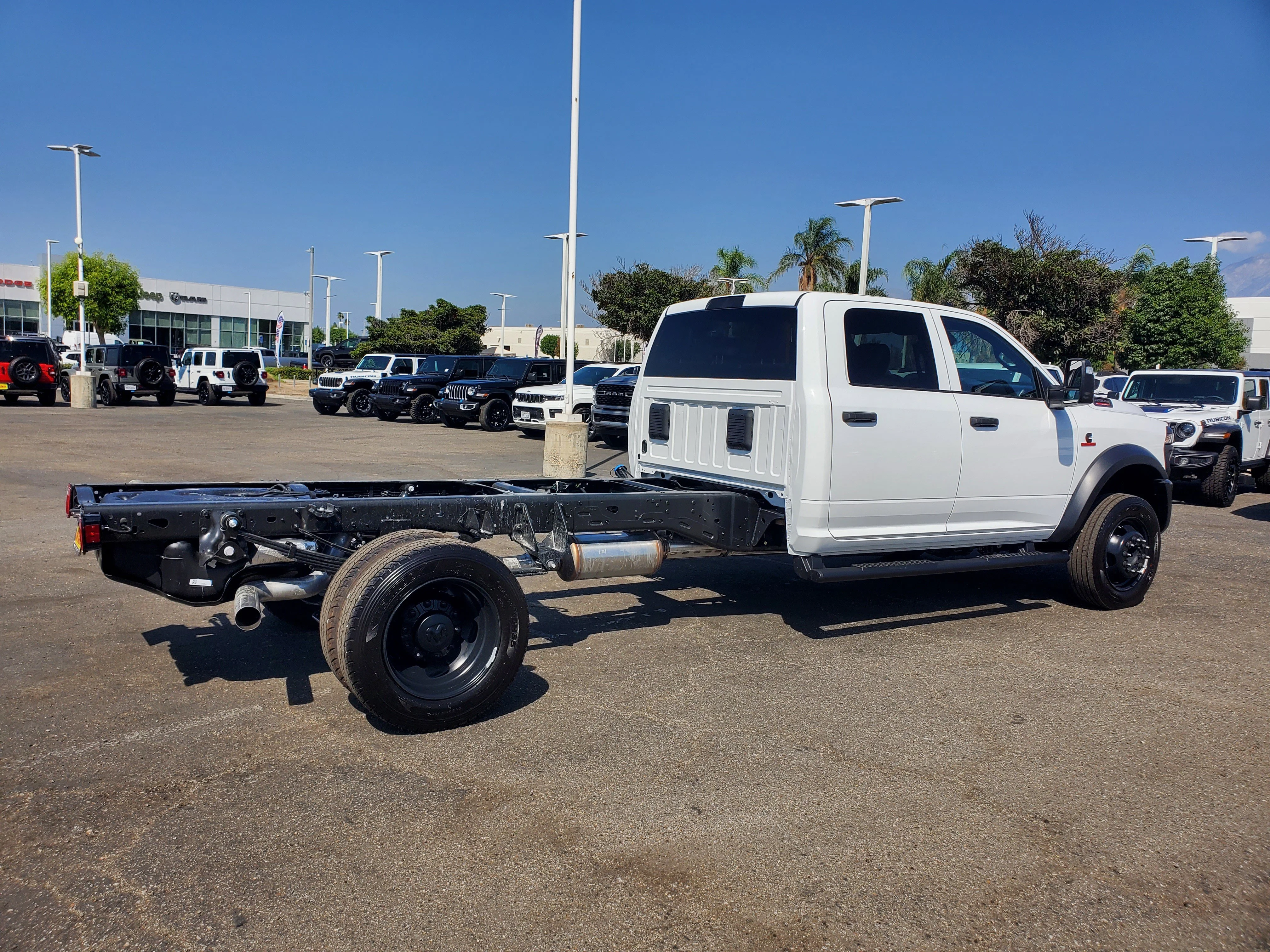 New 2026 Bright White Clearcoat RAM Tradesman image 3