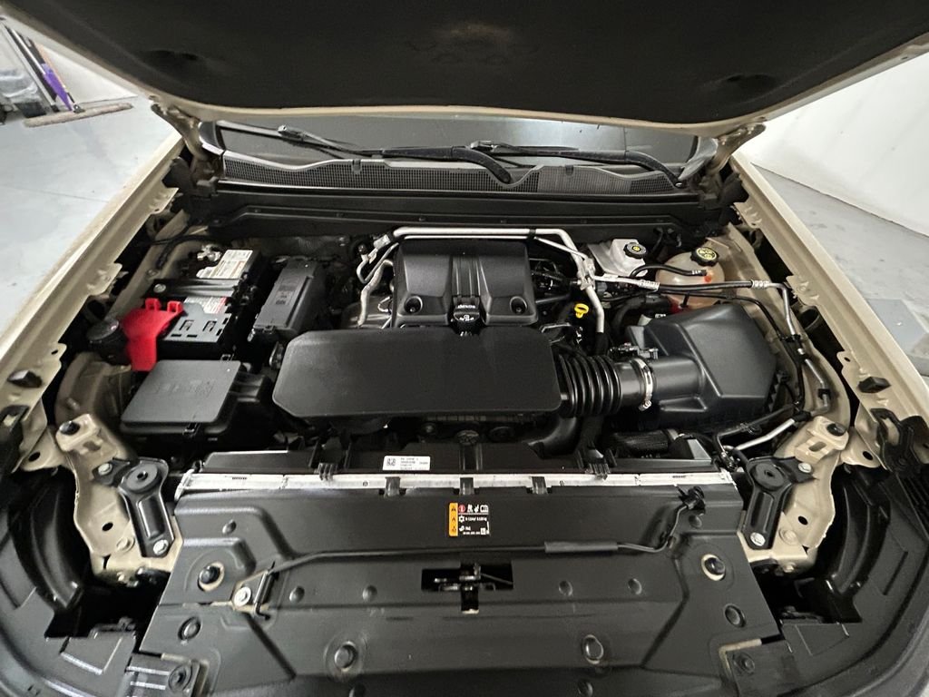 Used 2023 Beige Chevrolet Z71 image 21