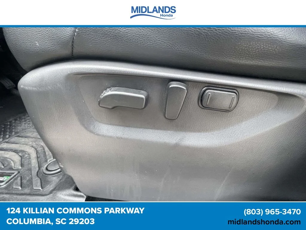 Used 2024 Gun Metallic Nissan SL image 16