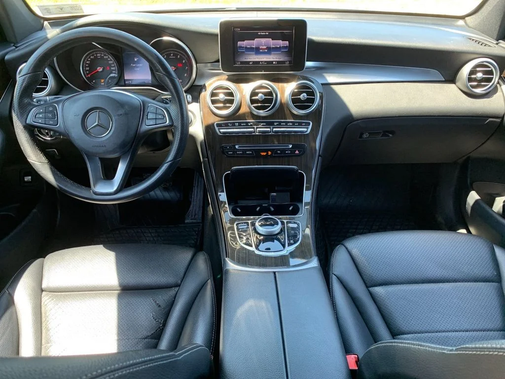 Used 2017 Gray Mercedes-Benz GLC 300 image 16