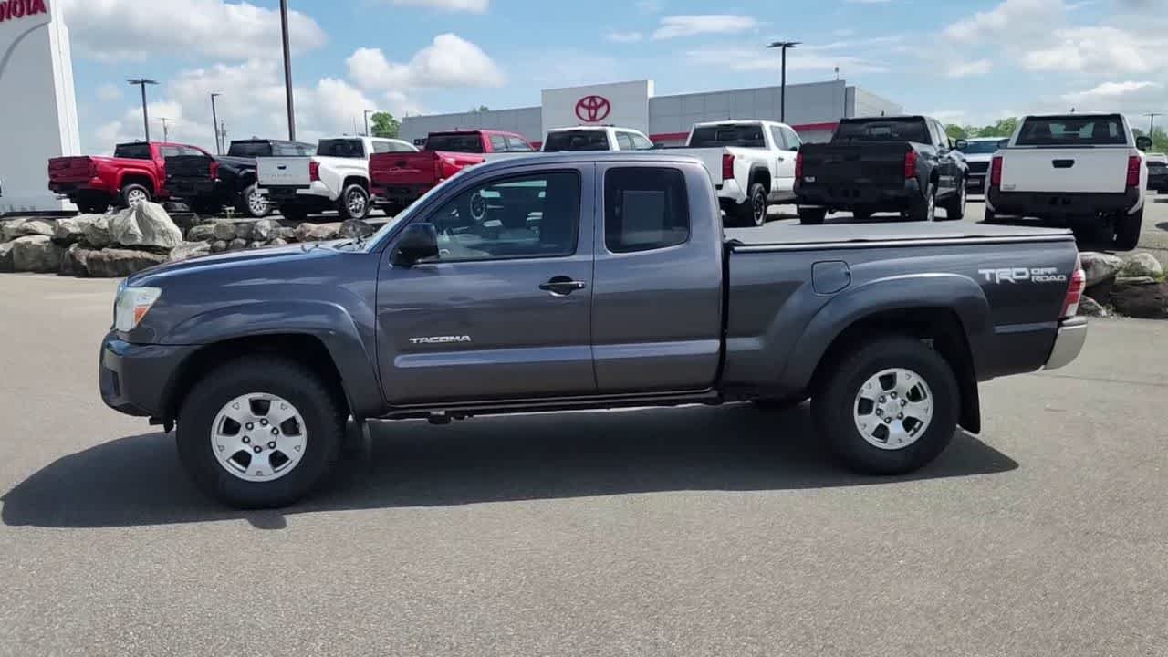 Used 2015 Magnetic Gray Metallic Toyota  image 5