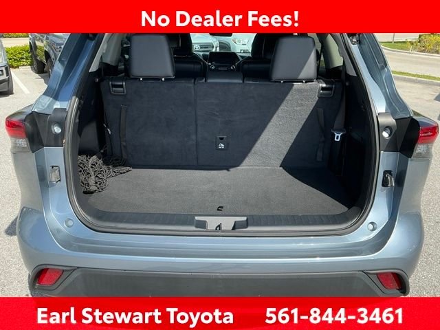 Used 2023 Blue Toyota XLE image 12