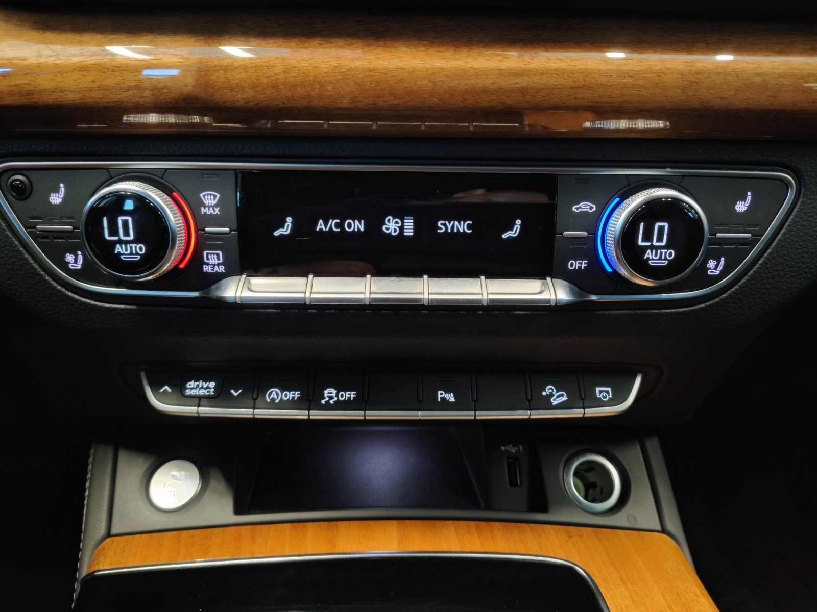 Used 2021 Manhattan Gray Metallic Audi Premium Plus image 18