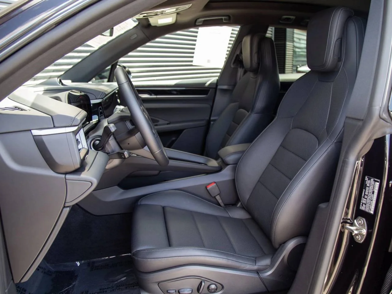 Used 2025 Black Porsche 4S image 5