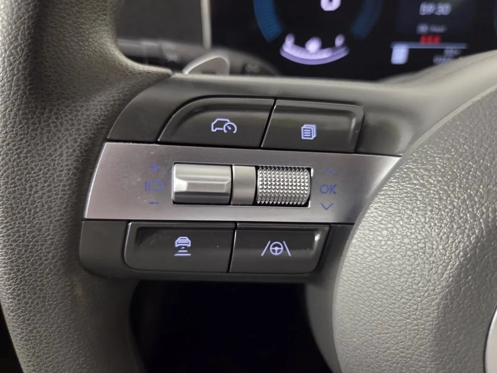 Used 2024 Carbon Blue Hyundai SEL image 17