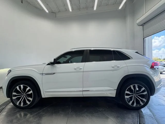 Used 2021 Pure White Volkswagen 3.6L V6 SEL R-Line image 15