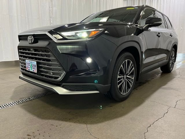 Used 2024 Black Toyota MAX Platinum image 27