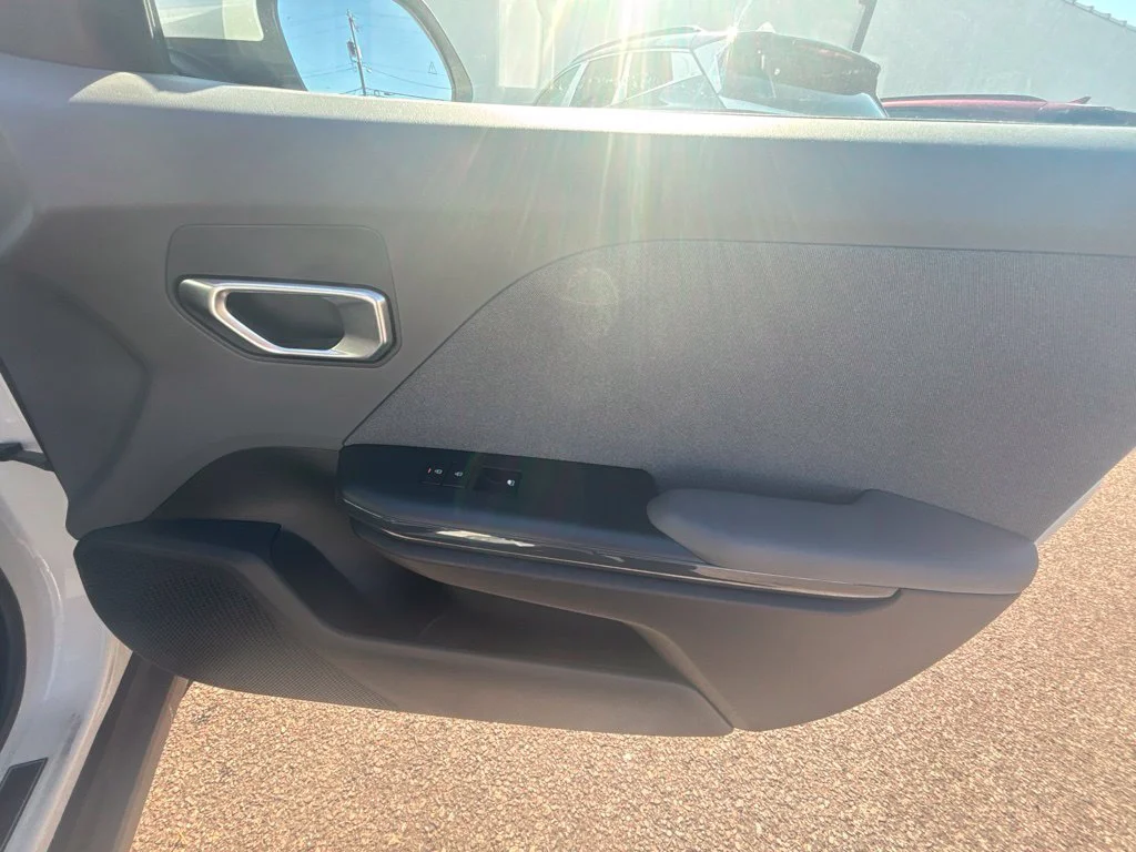 Used 2025 White Kia EX image 22