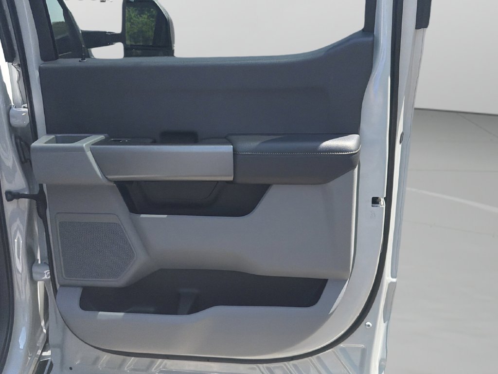 New 2026 Gray Ford XL image 26