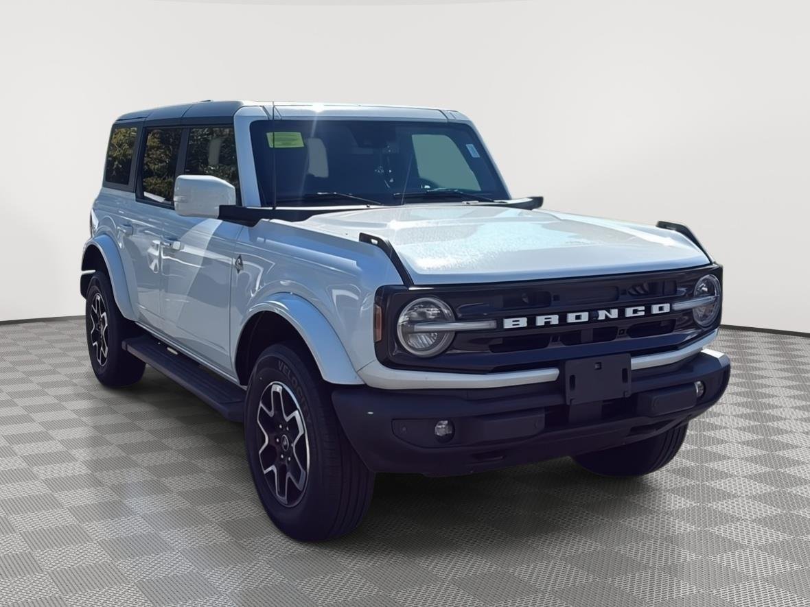 Used 2023 Oxford White Ford Outer Banks image 3