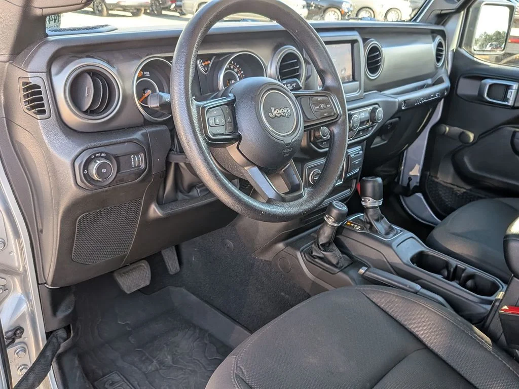 Used 2023 Silver Jeep Sport image 33