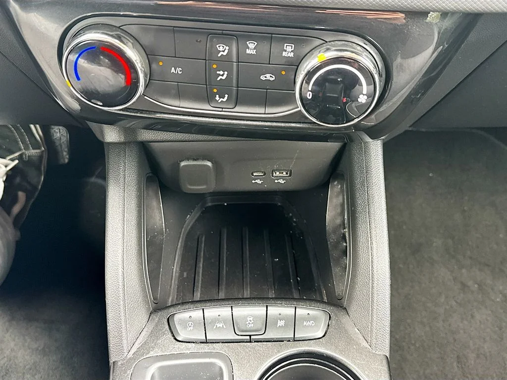 Used 2025 Marina Blue Chevrolet LT image 16