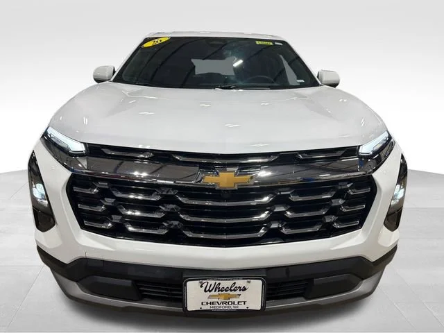 Used 2026 Summit White Chevrolet LT image 10