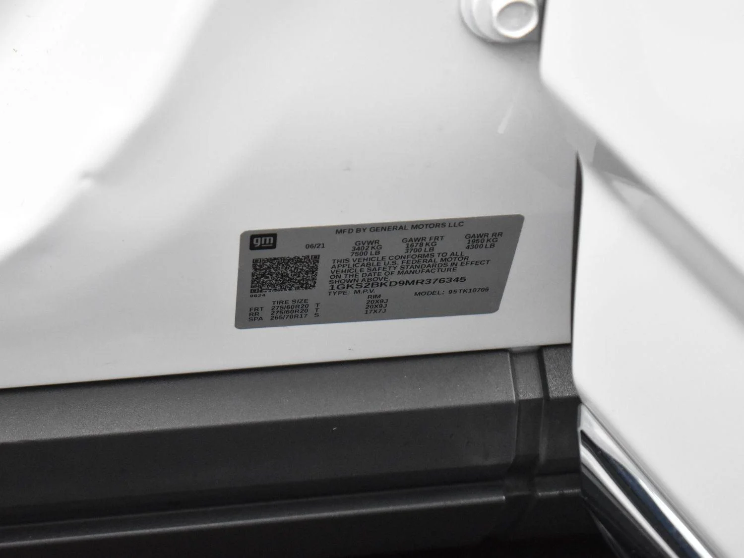 Used 2021 Summit White GMC SLT image 44