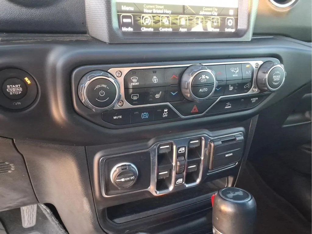 Used 2022 White Jeep Unlimited Sahara 4xe image 25