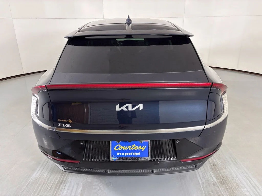 Used 2023 Blue Kia Wind image 7