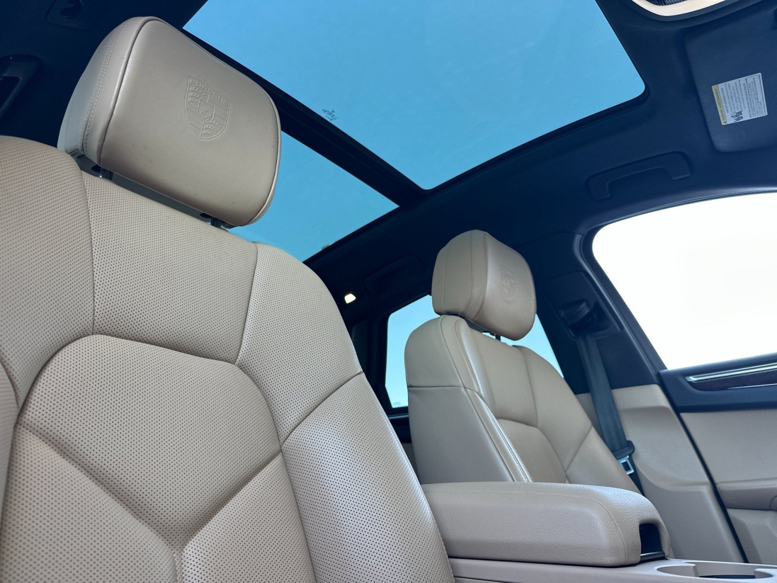 Used 2024 Black Porsche  image 17