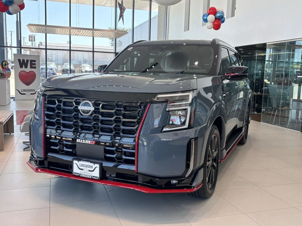 New 2026 Gray Nissan NISMO image 8