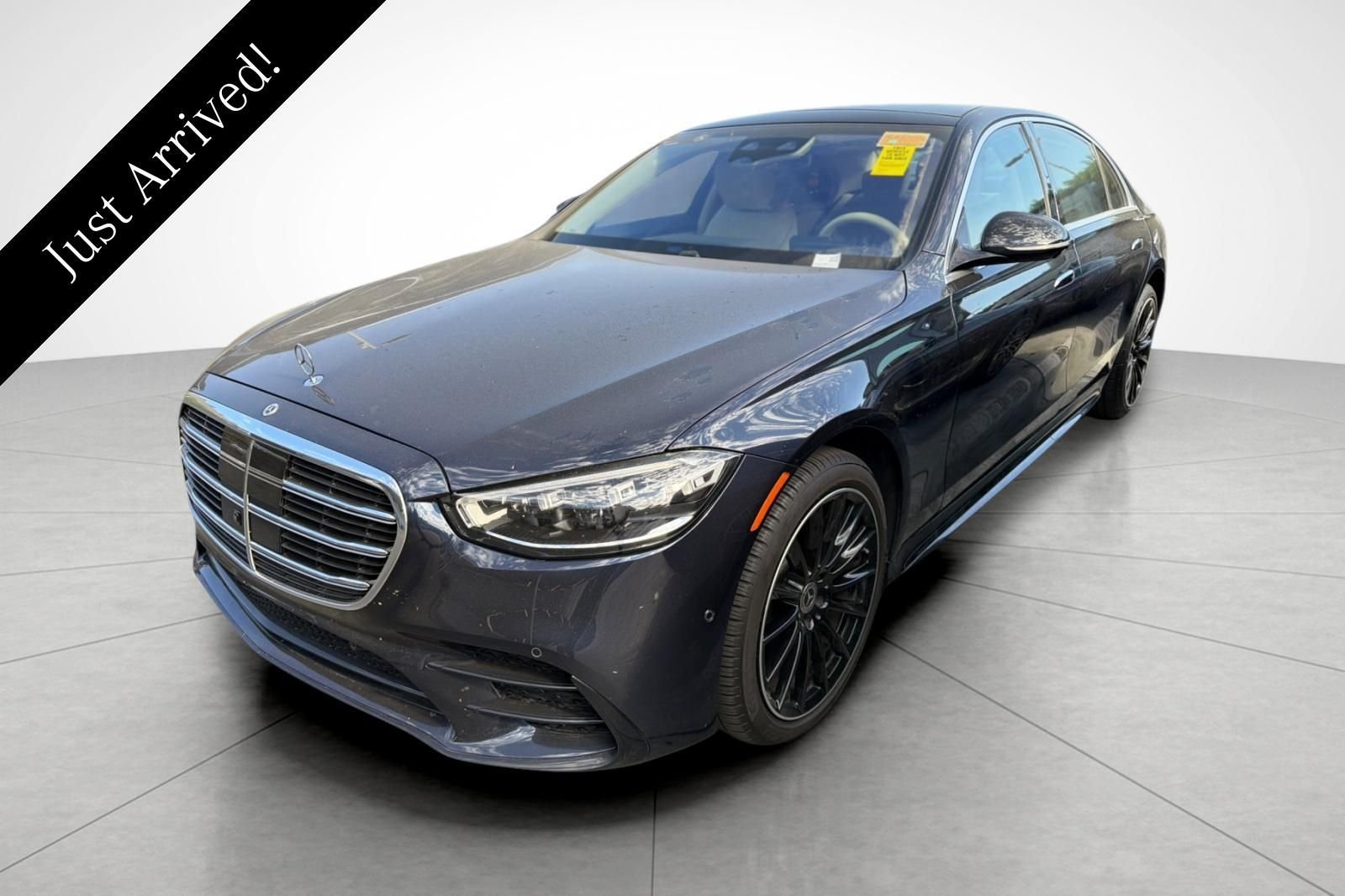 Used 2022 Blue Mercedes-Benz S 500 image 1