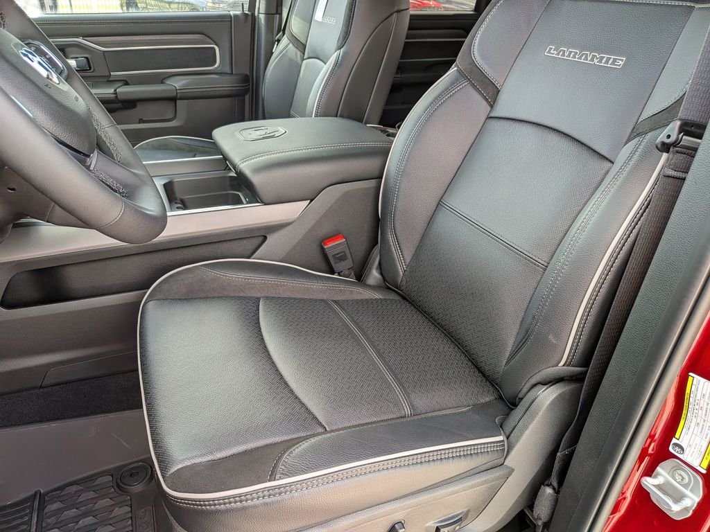 New 2026 Molten Red Pearl-Coat Exterior Paint RAM Laramie image 14
