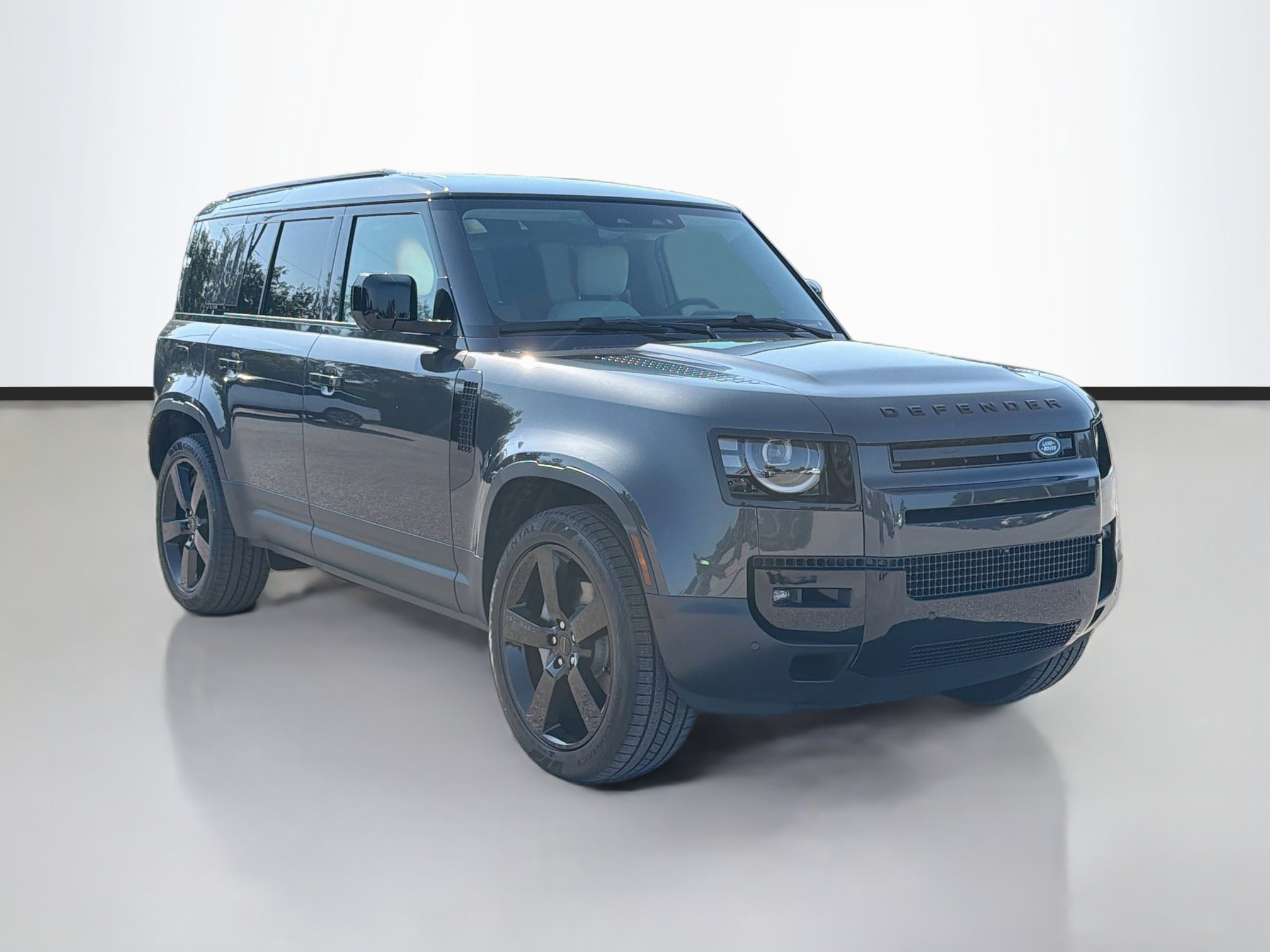 New 2026 Carpathian Grey Land Rover S image 7