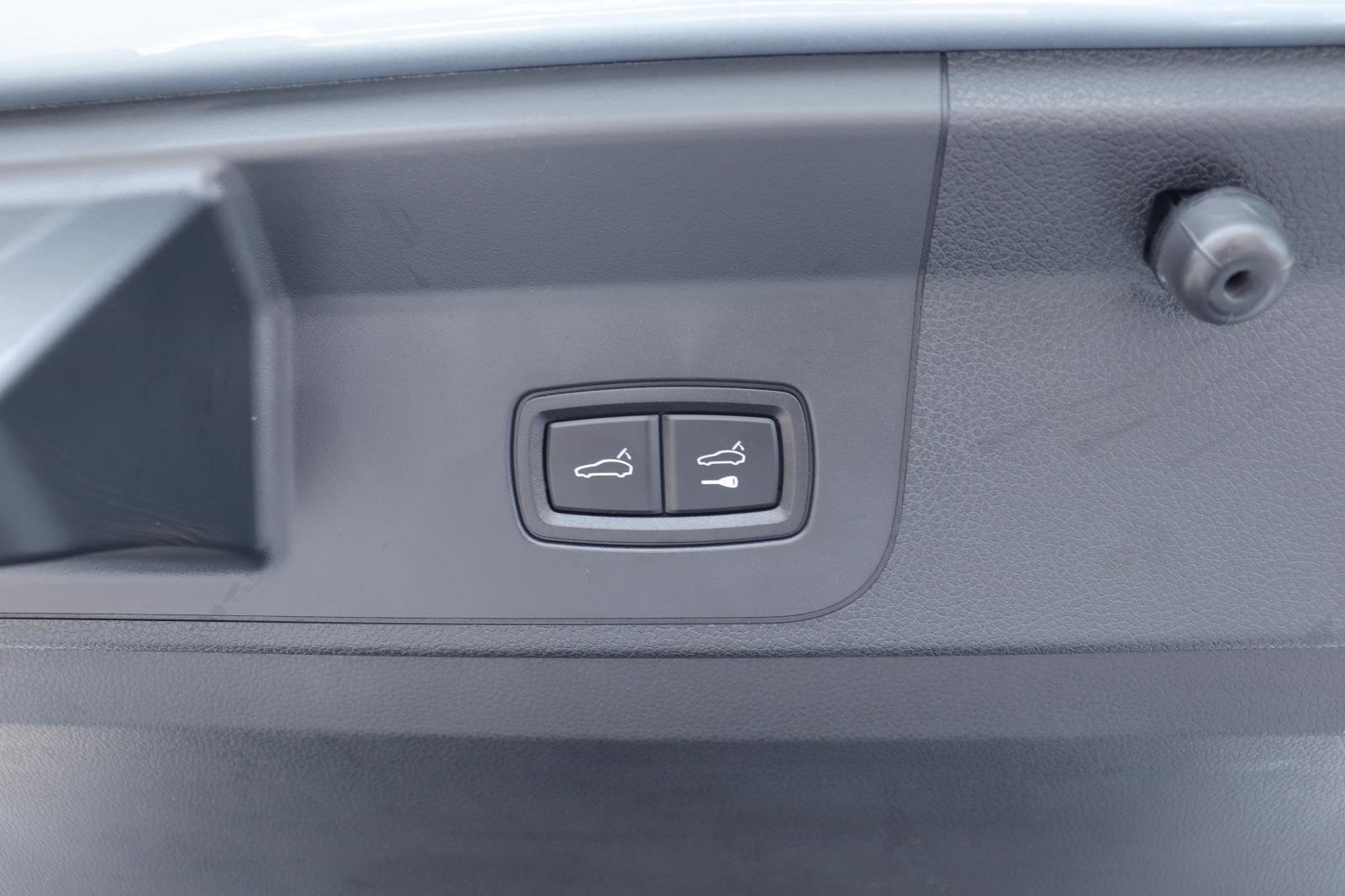 Used 2023 Silver (Dolomite Silver Metallic) Porsche Platinum Edition image 17