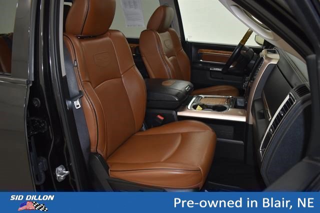 Used 2017 Brilliant Black Crystal Pearlcoat Ram Longhorn image 9