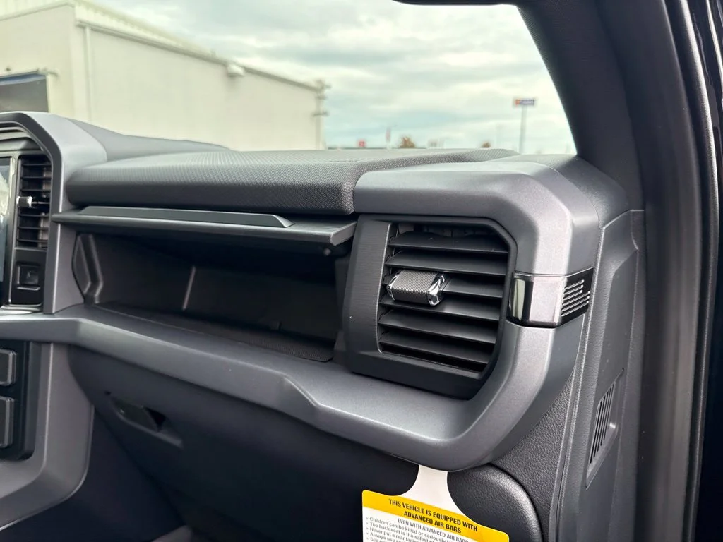 New 2026 Agate Black Metallic Ford XLT image 46