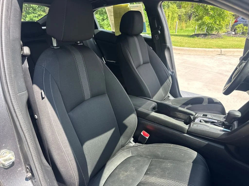 Certified Used 2018 Polished Metal Metallic Honda EX image 35