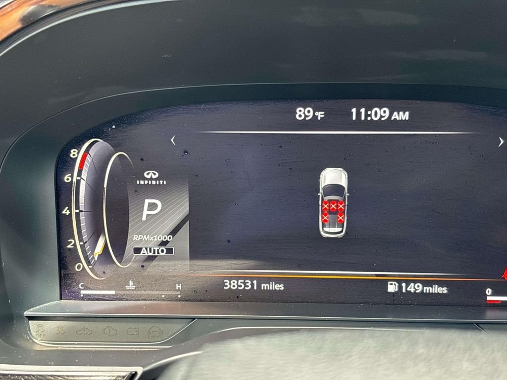 Certified Used 2023 Gray INFINITI LUXE image 22