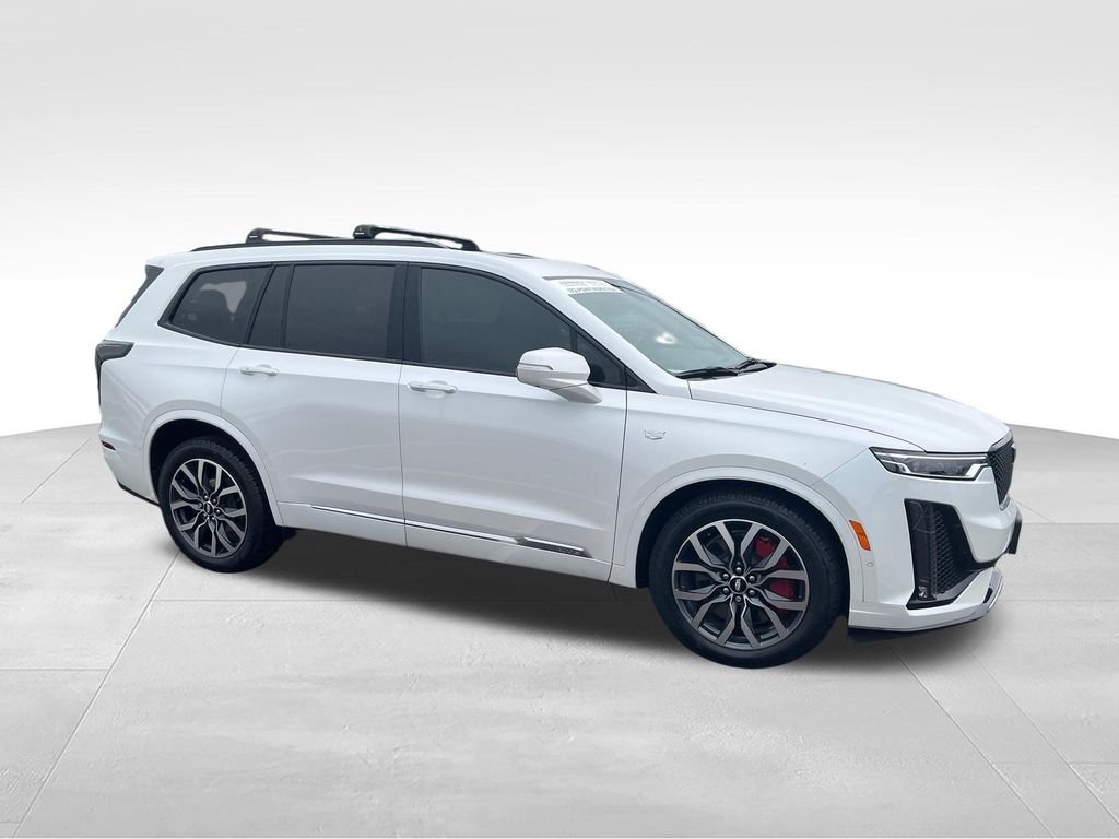 Used 2023 White Cadillac Sport image 7