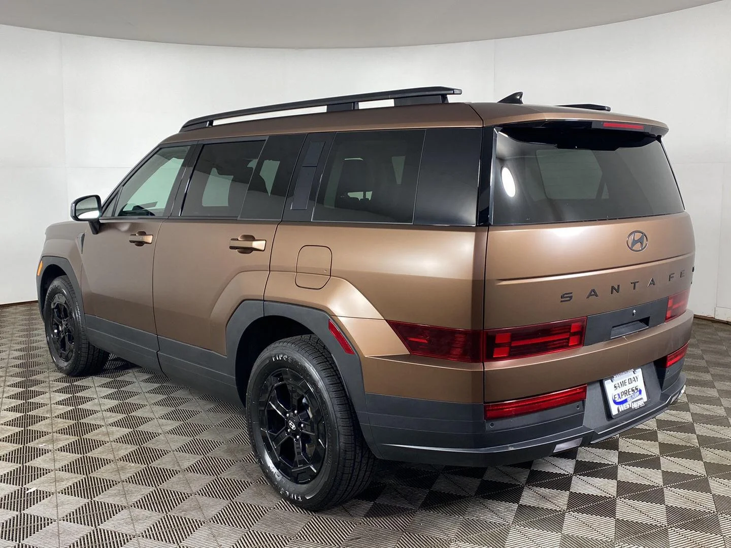 Used 2024 Earthy Brass Matte Hyundai XRT image 3