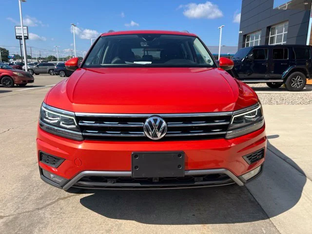 Used 2019 Red Volkswagen 2.0T SEL Premium image 8