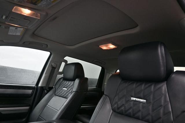 Used 2015 Black Toyota Platinum image 26