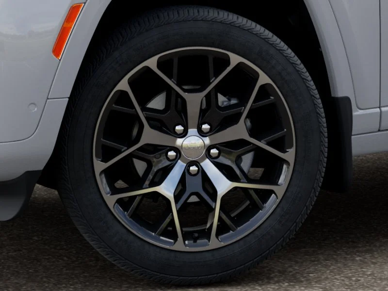 New 2026 Bright White Clear-Coat Exterior Paint Jeep Summit image 4