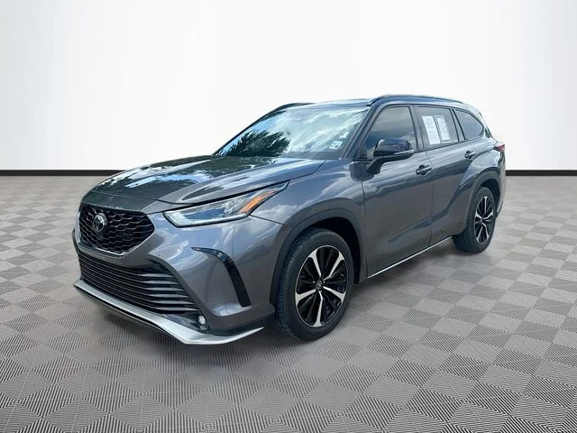 Used 2022 Gray Toyota XSE image 3