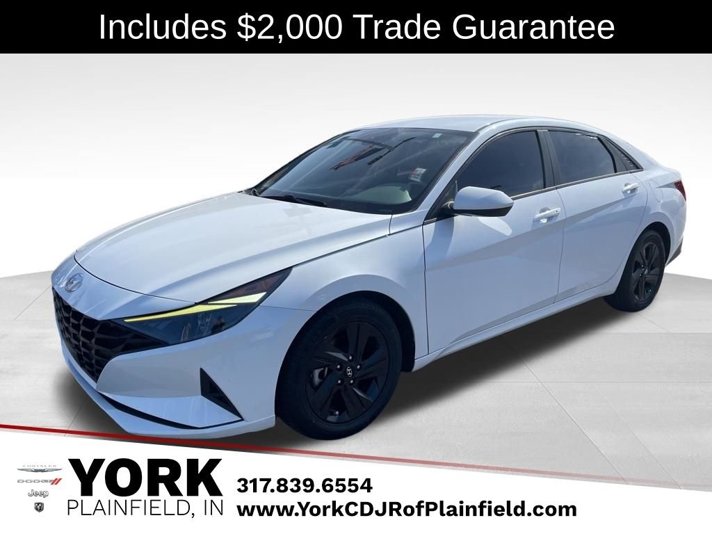 Gray 2022 Hyundai Elantra SEL FWD Sedan Front-Wheel Drive Continuously Variable Transmission