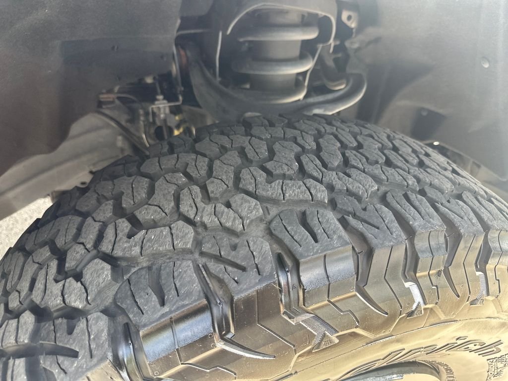 Used 2023 Silver Ford Raptor image 17