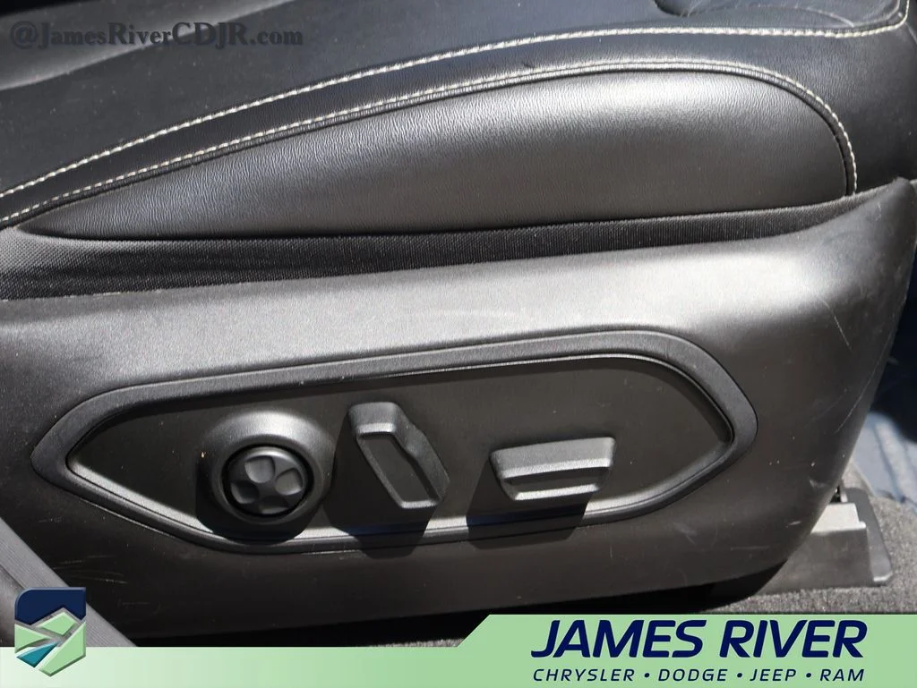 Used 2021 Gray Jeep Limited image 10