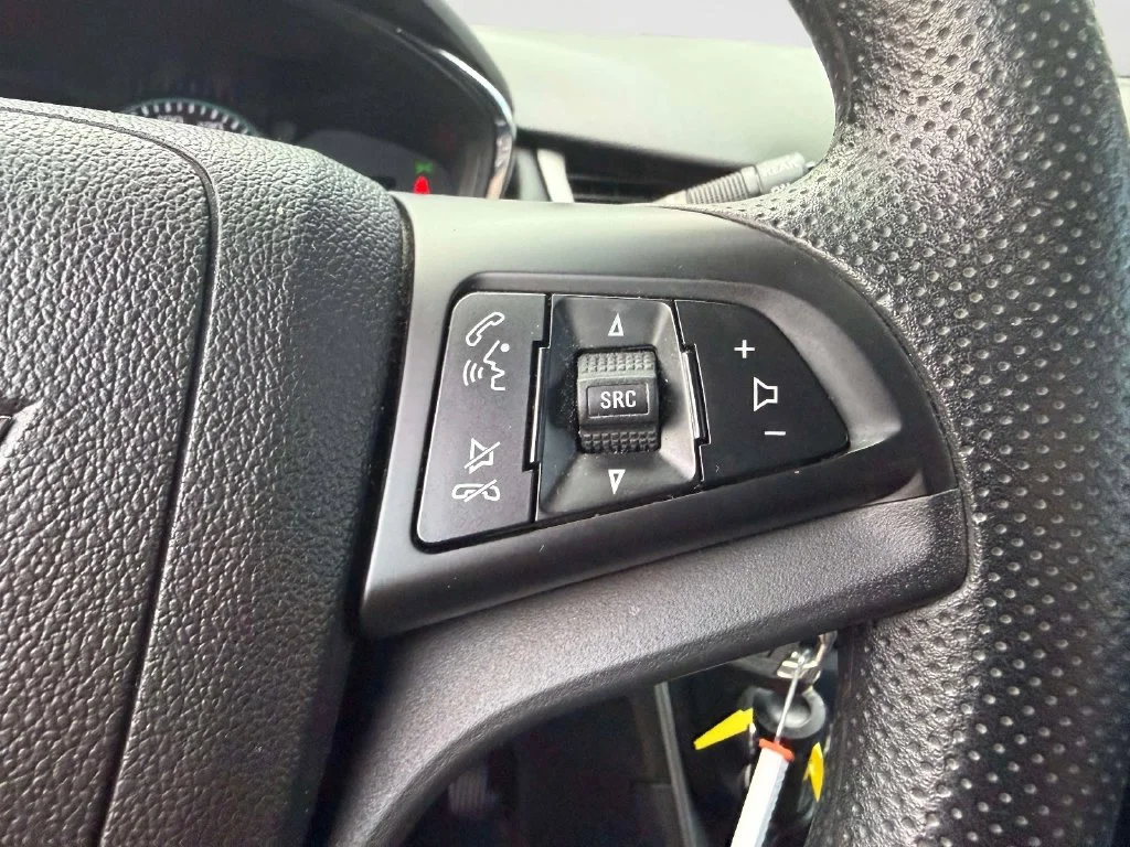 Used 2020 Gray Chevrolet LS image 28